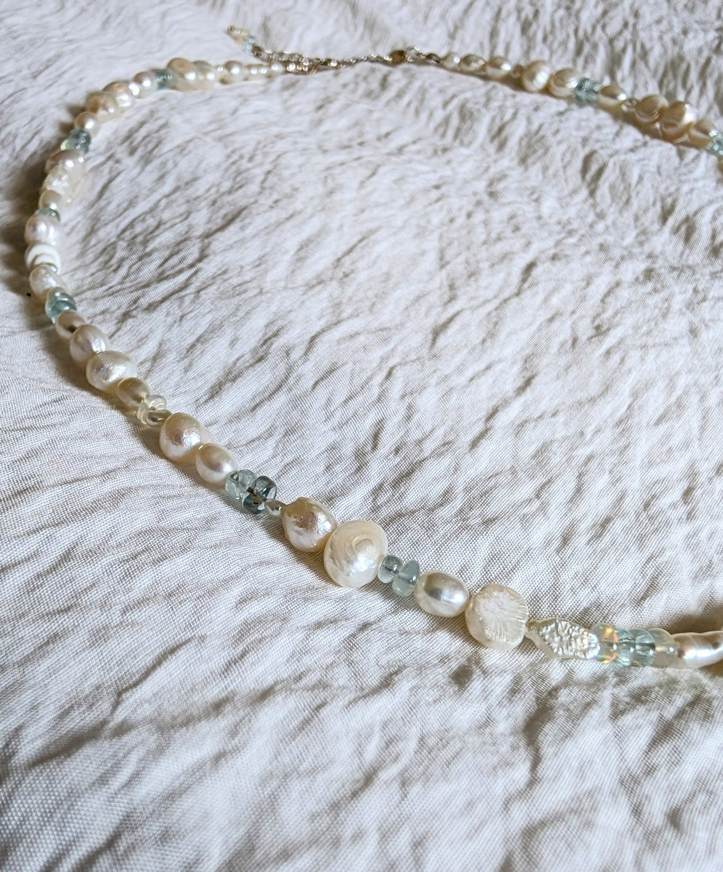 Collier Apricity
